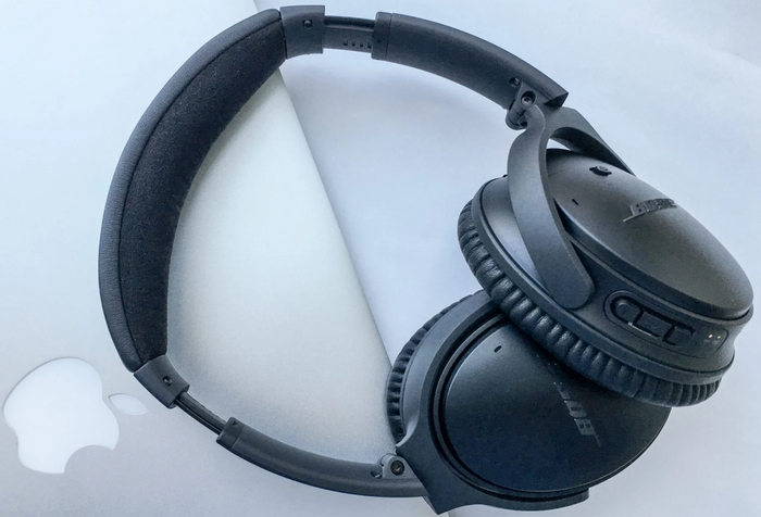 Reset your speakers, headsets, or headphones to fix this issue