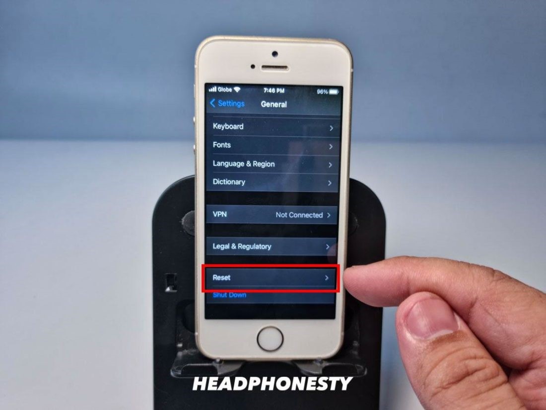 Fix no sound on iPhone by resetting all settings step 2
